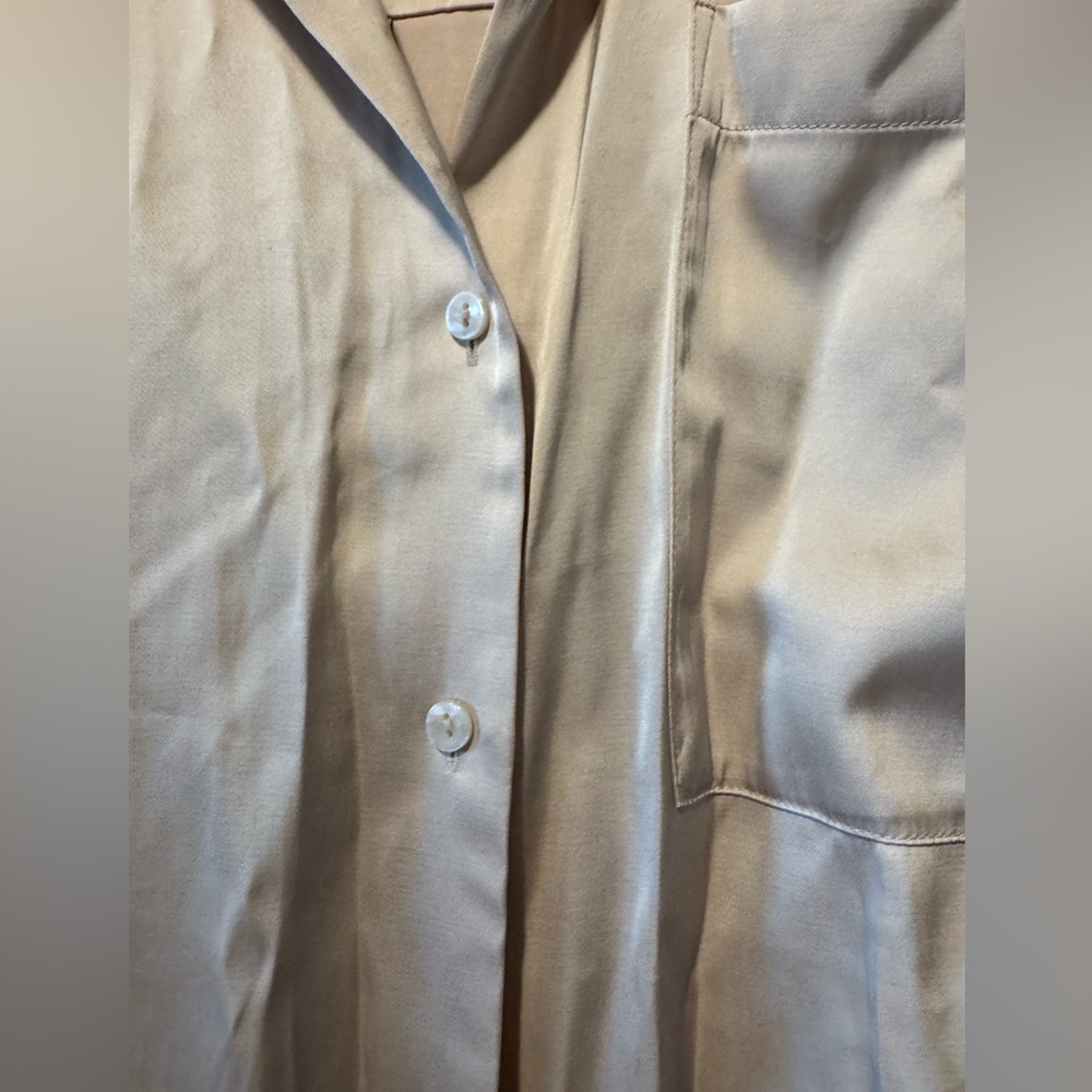 Abercrombie & Fitch Silky Cream Button Down Shirt - Picture 3 of 7